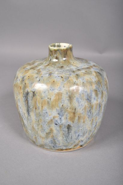Jacques MARIE (1923- 1998). Vase en grés...