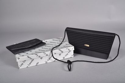 Guy LAROCHE, Sac du soir et porte-monnaie...