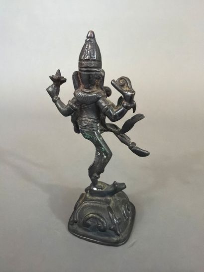 Dieu Hindou Ganesha dansant, petit sujet...