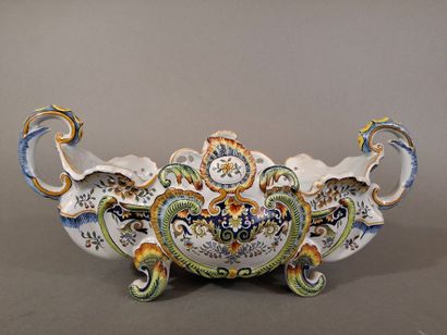 DESVRES, Jardinière en faience émaillée polychrome...