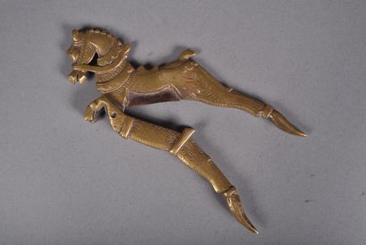 Pince-ciseaux à bétel en bronze et acier...