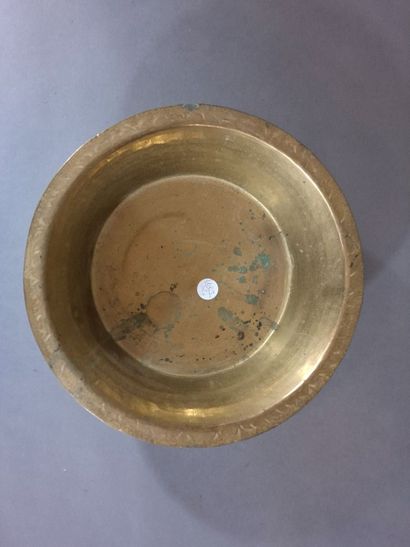 Lot de pièces de service de table en métal...