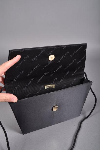 Guy LAROCHE, Sac du soir et porte-monnaie...