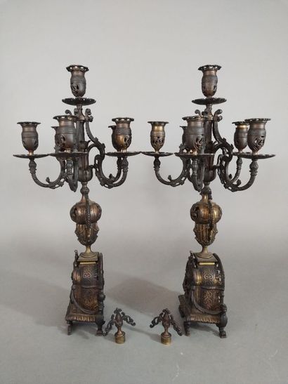 Garniture de cheminée en bronze de style...