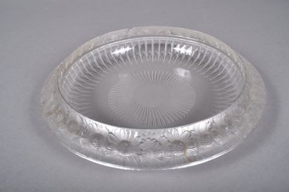 LALIQUE France. Coupe ou centre de table...