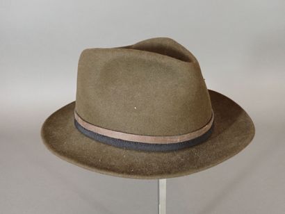 STETSON, Chapeau en feutre marron foncé....