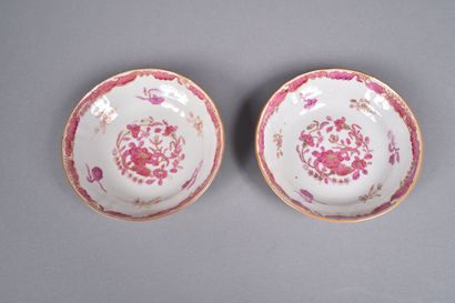 MEISSEN. Paire de coupelles creuses circulaires...