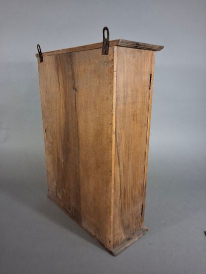 Armoire murale (boite à outils) en bois mouluré,...