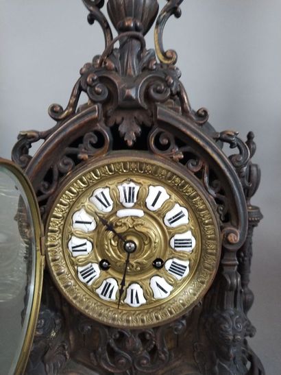 Garniture de cheminée en bronze de style...