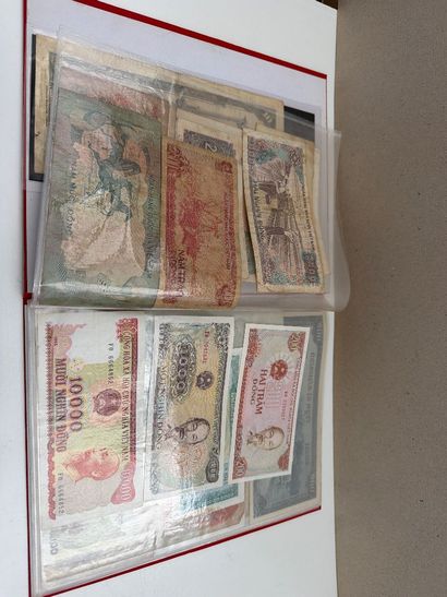 NUMISMATIQUE - Petit classeur de rangement...
