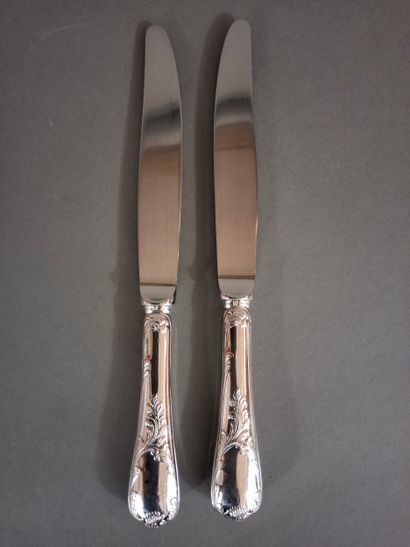 CHRISTOFLE, Lot de douze couteaux de table...