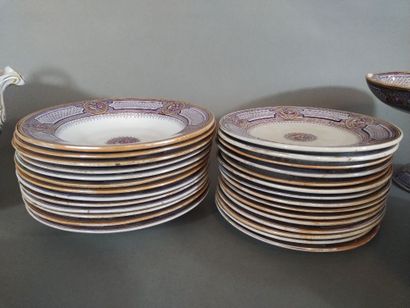 TERRE DE FER - Partie d'un service de table...