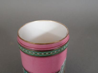 Vase rouleau en porcelaine émaillée à fond...