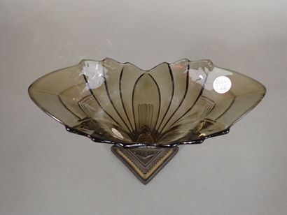 Vase en verre marron-vert en partie opacifié...