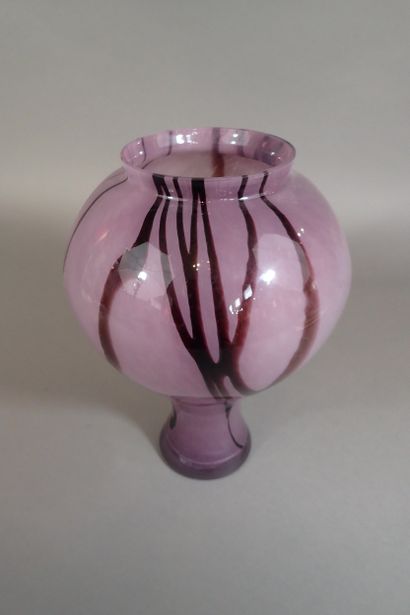SIGNE (XXe siècle) Grand vase de forme balustre...