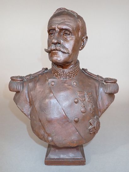 Auguste MAILLARD (1864-1944), Buste en plâtre...