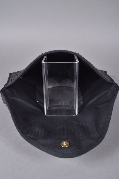NINO CERRUTI. Large pochette enveloppe cérémonie...