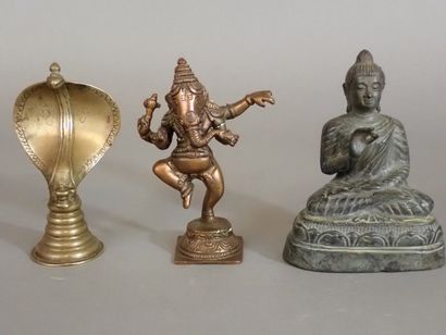 ART D'ASIE, Lot comprenant une Statuette...