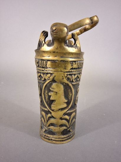 MILITARIA et RELIGIOSA. Seau à eau bénite...