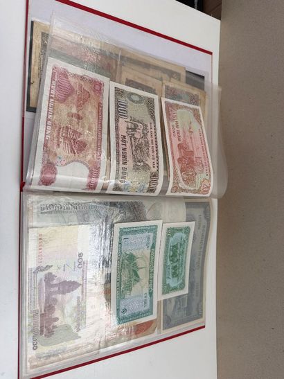 NUMISMATIQUE - Petit classeur de rangement...