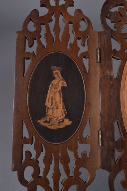 Miroir portatif de voyage formant triptyque...