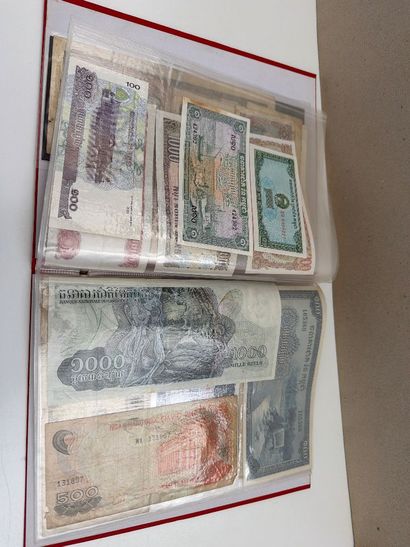 NUMISMATIQUE - Petit classeur de rangement...