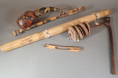 ***[ART AFRICAIN] Lot de 4 instruments de...