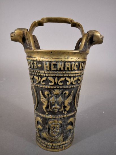 MILITARIA et RELIGIOSA. Seau à eau bénite...