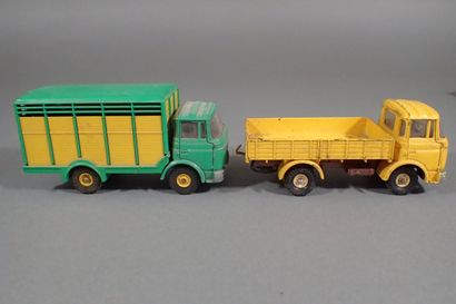 [VOITURE] DINKY TOYS - Lot de 8 voitures/véhicules...