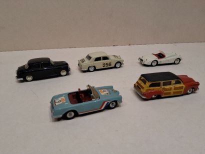 [VOITURE] - Lot de 5 voitures en métal et...