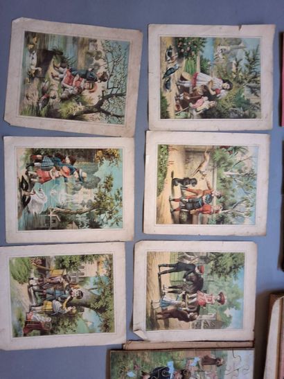 JOUETS ANCIENS - Lot comprenant :
- 3 puzzles...