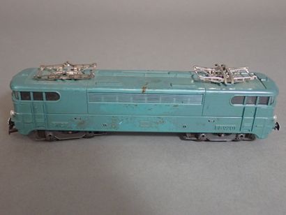 [TRAIN] JOUEF (HO). Fort lot de trains dont...