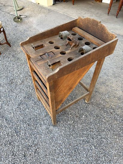 Jeu de grenouille vers 1930 en bois naturel,...