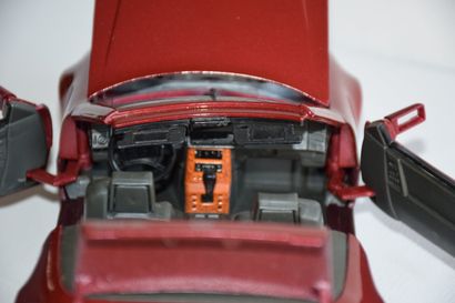 [VOITURE] Lot de 2 voitures, 1/18, sans boîte....
