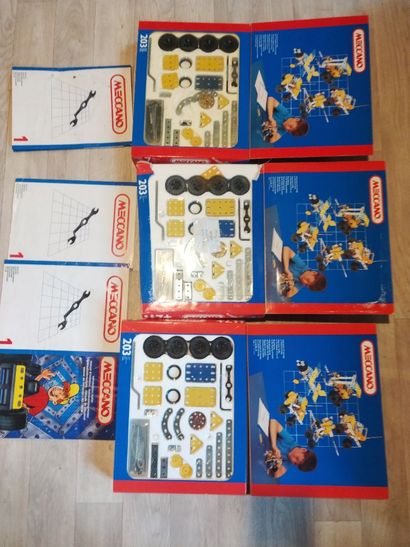 MECCANO - Lot de 12 coffrets dont 2 neufs...