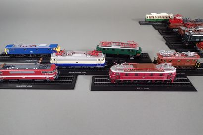 [TRAIN] Lot de 28 locomotives/trains SNCF...