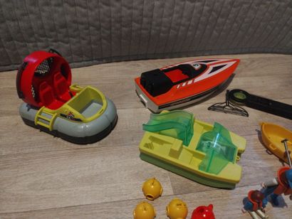 PLAYMOBIL - Lot comprenant sous-marin Blue...