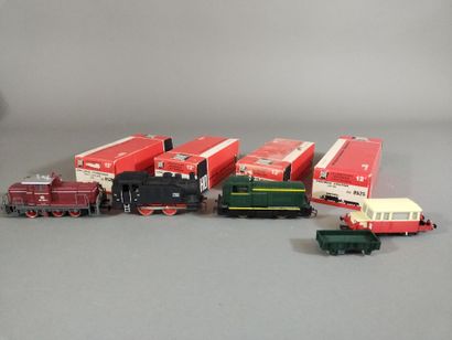[TRAIN] - HO - Lot en boîtes comprenant :
-...