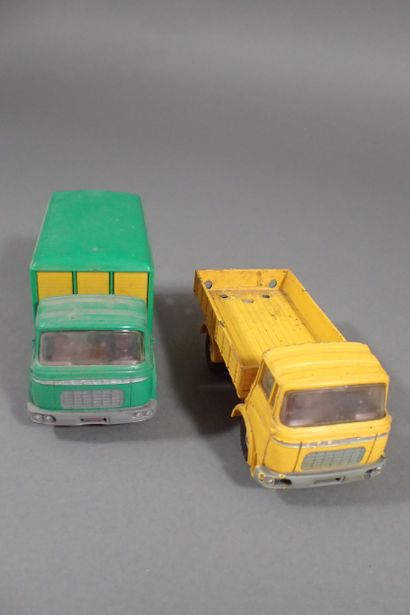[VOITURE] DINKY TOYS - Lot de 8 voitures/véhicules...