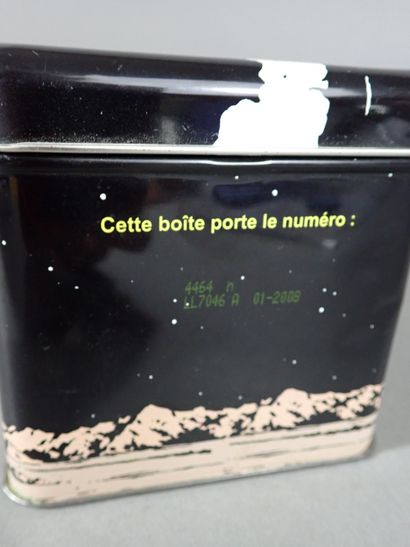 [TINTIN] Boîte en métal à décor de Tintin...
