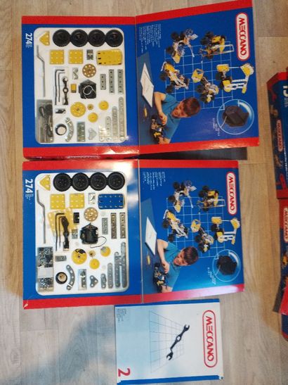 MECCANO - Lot de 12 coffrets dont 2 neufs...