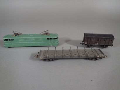 [TRAIN] Fort lot de trains/wagons, échelle...