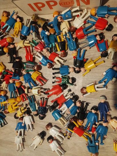 PLAYMOBIL - Lot de bonhommes et accessoi...