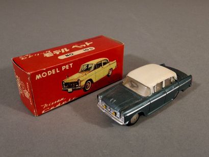 [VOITURE] - Lot de 10 voitures 1/43 en métal...