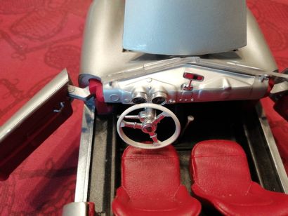 [VOITURE] MAISTON - lot de 2 Porsches, 1/18,...