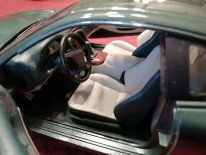 [VOITURE] MAISON, Aston Martin DB7 Vantage,...