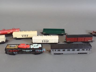 [TRAIN] JOUEF (HO). Fort lot de trains dont...