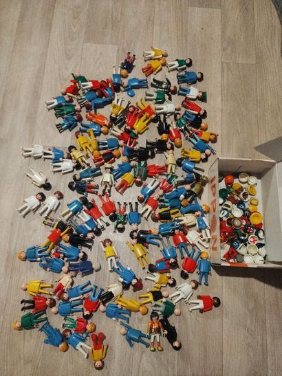 PLAYMOBIL - Lot de bonhommes et accessoi...