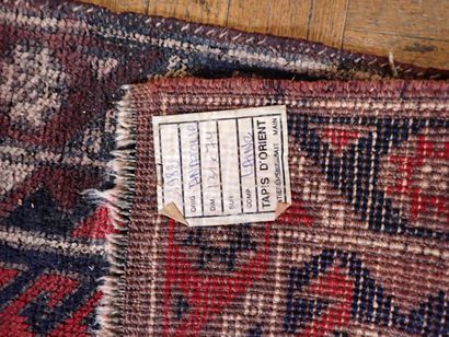 Petit tapis d'Orient, ANATOLIE, en laine...