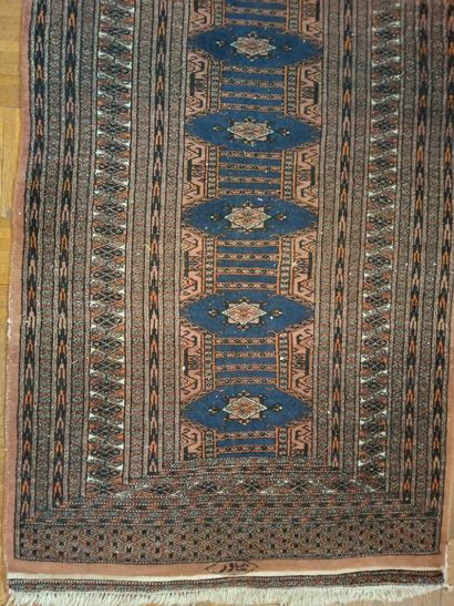 TAPIS d’Orient, galerie en laine dans les...